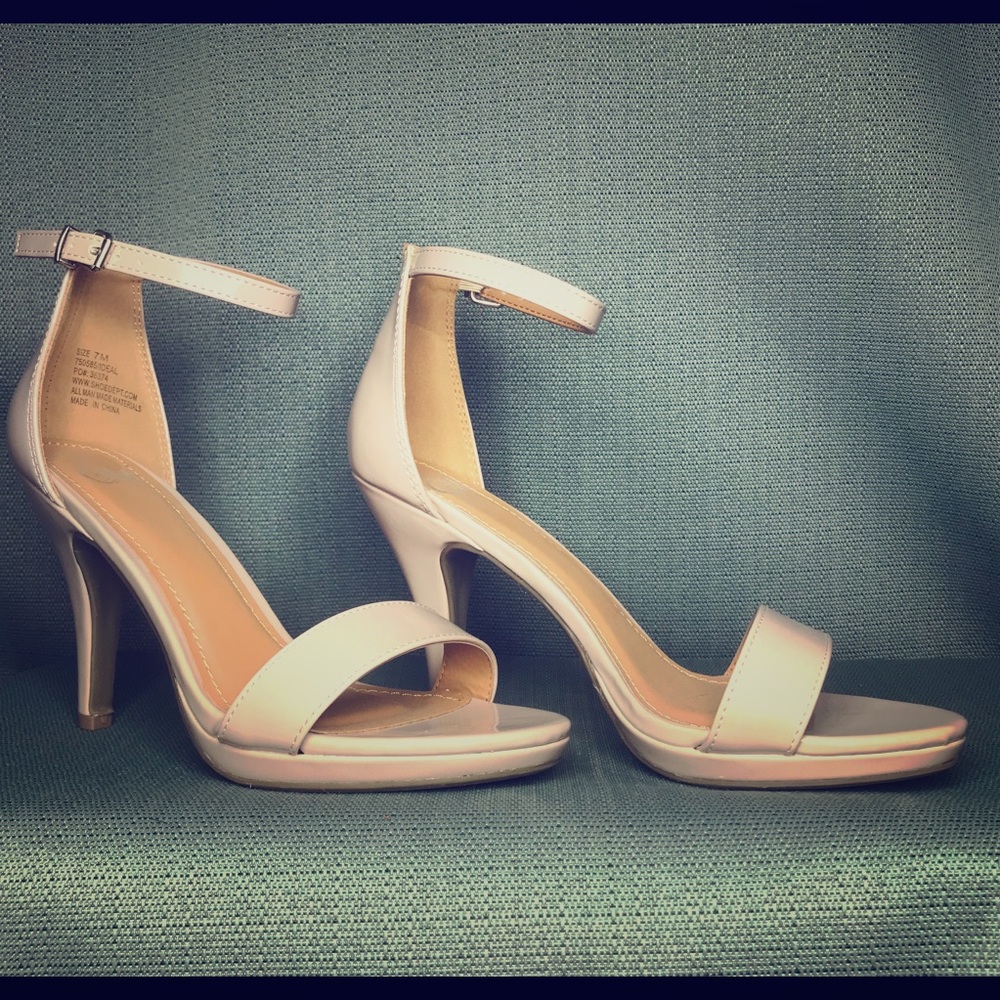 Chelsea Moreland Ideal Nude Heels